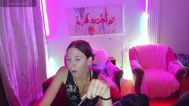Snapshot of MaryRapunzel chatting on 07.19.26 MaryRapunzel online show from 07.19.26