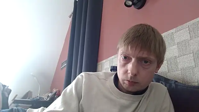 Snapshot of french59121 chatting on 04.28.26 french59121 online show from 04.28.26