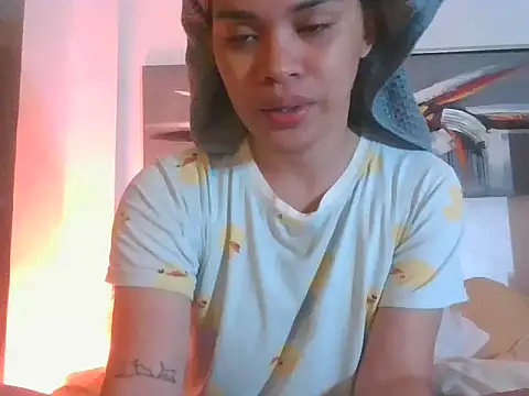 Snapshot of Tssassy chatting on 04.27.26 Tssassy online show from 04.27.26