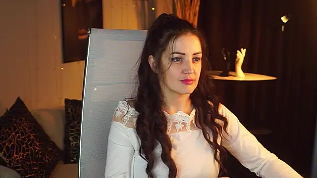 Snapshot of AureliaVane chatting on 05.28.26 AureliaVane online show from 05.28.26