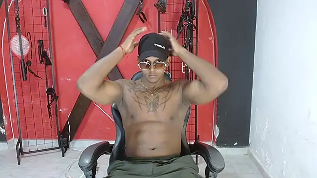 zoriel bigcock online show from 04.25.26