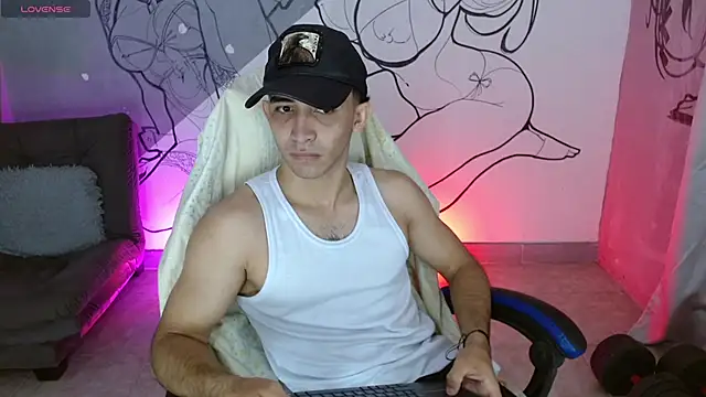 caius bigcock1 online show from 05.27.26
