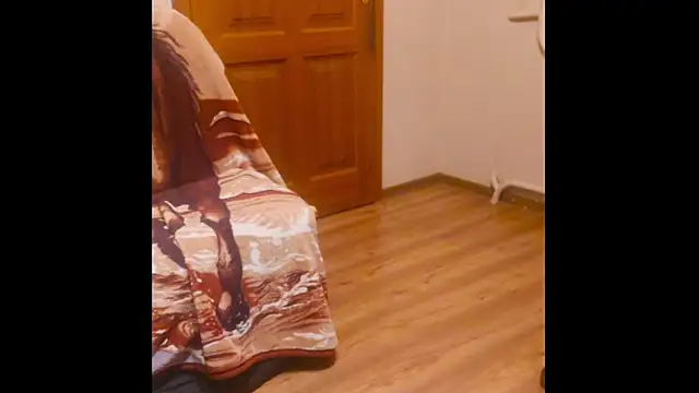 Snapshot of EscapedSibilant chatting on 06.15.26 EscapedSibilant online show from 06.15.26
