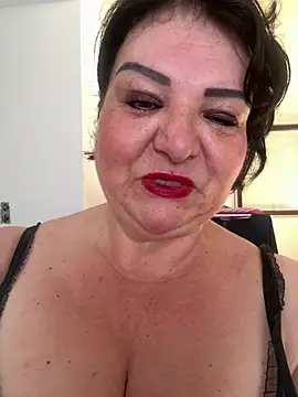 Snapshot of curvymilfmicha chatting on 07.24.26 curvymilfmicha online show from 07.24.26