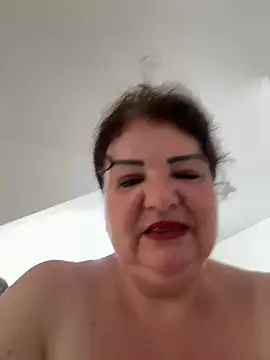 Snapshot of curvymilfmicha chatting on 08.01.26 curvymilfmicha online show from 08.01.26