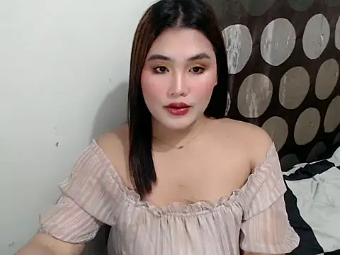 Snapshot of YourBaby_Eva chatting on 04.25.26 YourBaby Eva online show from 04.25.26