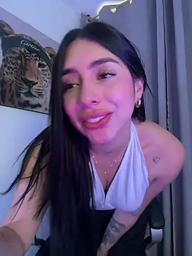 Snapshot of IsabellaNoir_ chatting on 04.27.26 IsabellaNoir online show from 04.27.26
