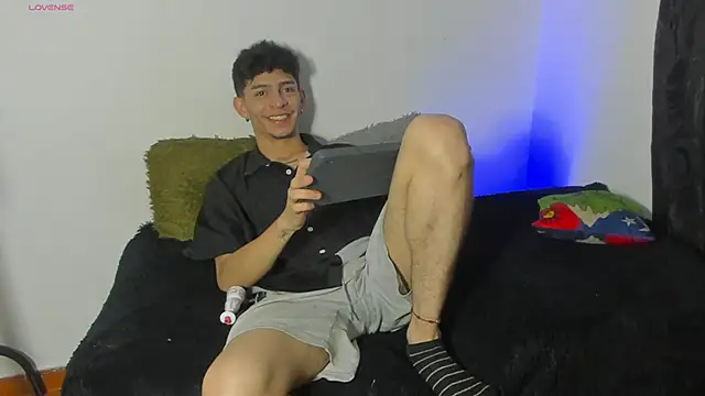  IanLark online show from 05.30.26