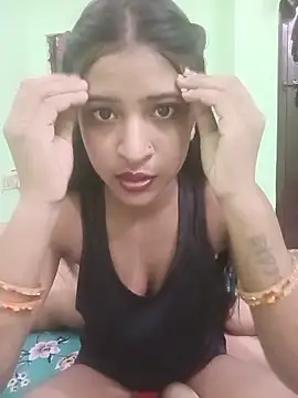 hot-couple-0 online show from 05.17.26
