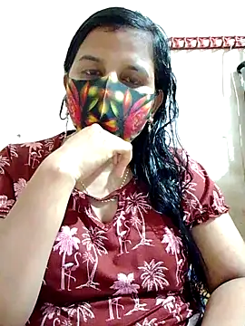 Snapshot of Nigar_Hatun chatting on 04.21.26 Nigar Hatun online show from 04.21.26