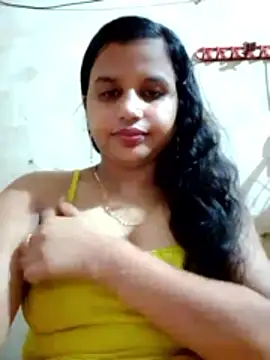 Snapshot of Nigar_Hatun chatting on 05.05.26 Nigar Hatun online show from 05.05.26