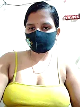 Snapshot of Nigar_Hatun chatting on 05.06.26 Nigar Hatun online show from 05.06.26