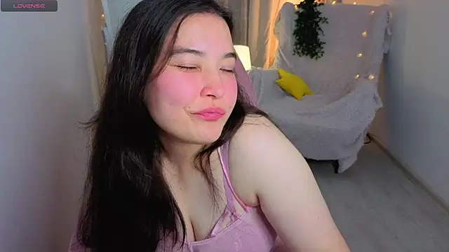 MomoRins online show from 07.19.26