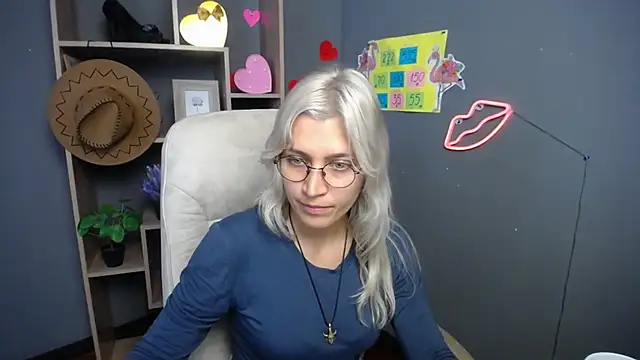 Snapshot of RubyDaviss chatting on 05.15.26 RubyDaviss online show from 05.15.26