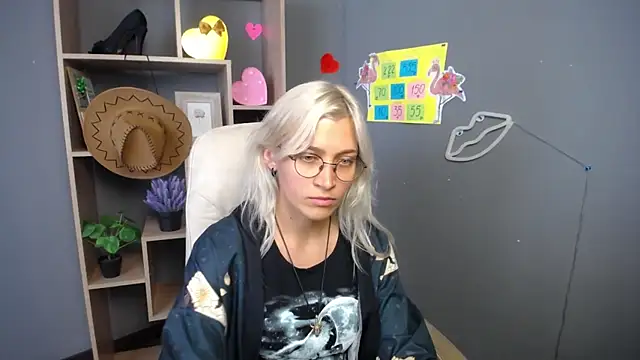 Snapshot of RubyDaviss chatting on 05.19.26 RubyDaviss online show from 05.19.26