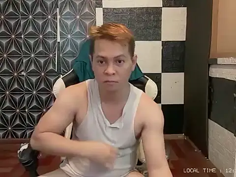 FuckMeeGUYS online show from 05.25.26