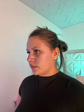 Snapshot of Ivonny_Goldie chatting on 07.19.26 Ivonny Goldie online show from 07.19.26