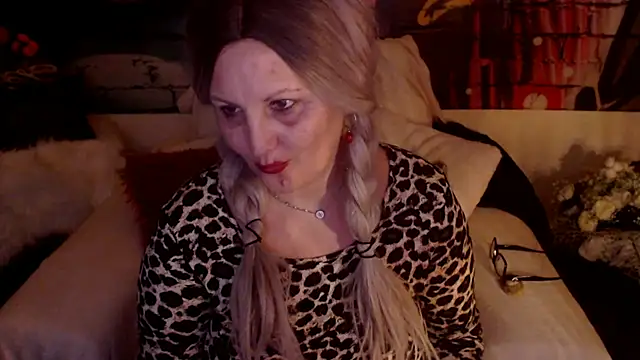 Divineblond online show from 03.13.25