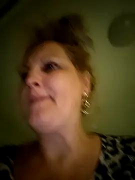 Divineblond online show from 10.07.25