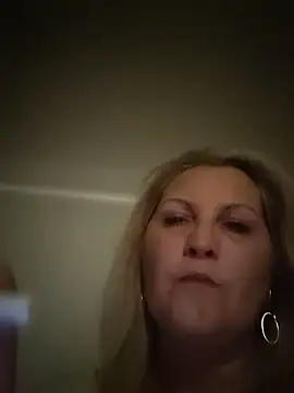 Divineblond online show from 11.26.25