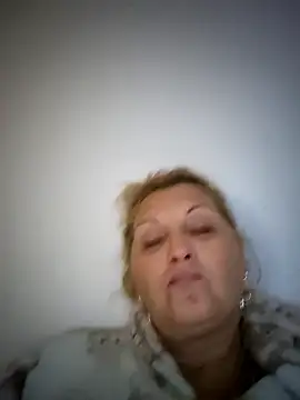 Divineblond online show from 01.18.26