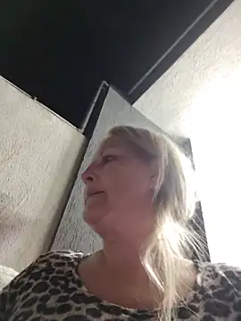Divineblond online show from 05.07.26