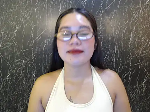 ur prettychelsie online show from 04.27.26