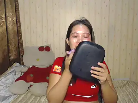 ur prettychelsie online show from 05.25.26