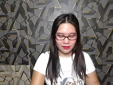 ur prettychelsie online show from 06.04.26