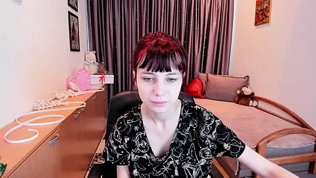 Snapshot of MiniLysii chatting on 05.02.26 MiniLysii online show from 05.02.26