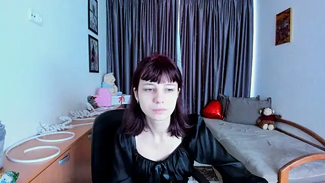 Snapshot of MiniLysii chatting on 05.07.26 MiniLysii online show from 05.07.26
