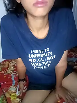 Snapshot of hotstudentpriya chatting on 05.11.26 hotstudentpriya online show from 05.11.26