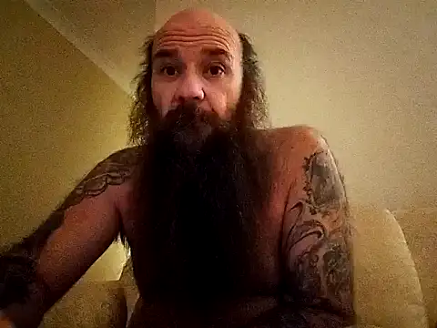 Snapshot of duzzarulz421 chatting on 05.29.26 duzzarulz421 online show from 05.29.26