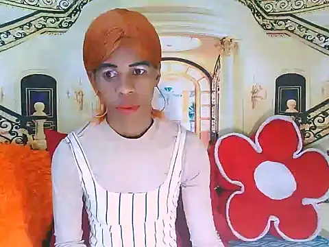 Snapshot of EbonySweetPeach chatting on 05.06.26 EbonySweetPeach online show from 05.06.26