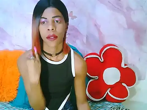 Snapshot of EbonySweetPeach chatting on 05.16.26 EbonySweetPeach online show from 05.16.26