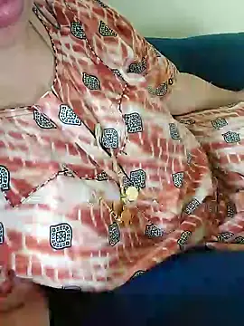 Call Honey online show from 06.10.26
