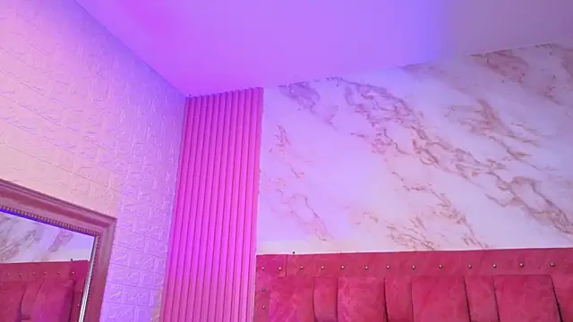 goldilockss15  online show from 04.27.26