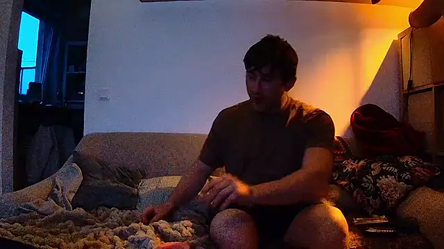 Goldensummar online show from 04.26.26