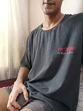 Snapshot of skinny_raj chatting on 06.01.26 skinny raj online show from 06.01.26