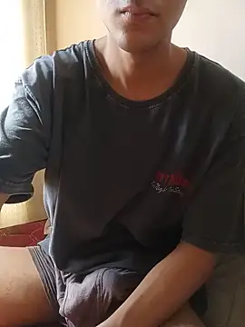 Snapshot of skinny_raj chatting on 06.16.26 skinny raj online show from 06.16.26
