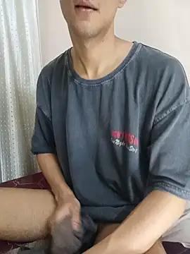 Snapshot of skinny_raj chatting on 06.16.26 skinny raj online show from 06.16.26