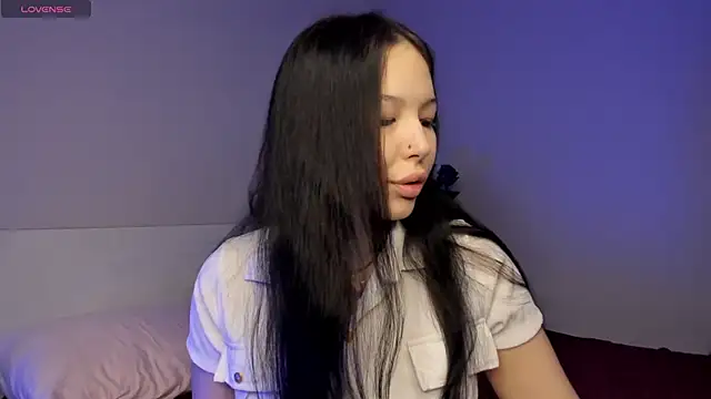 Snapshot of missinfull chatting on 05.15.26 missinfull online show from 05.15.26