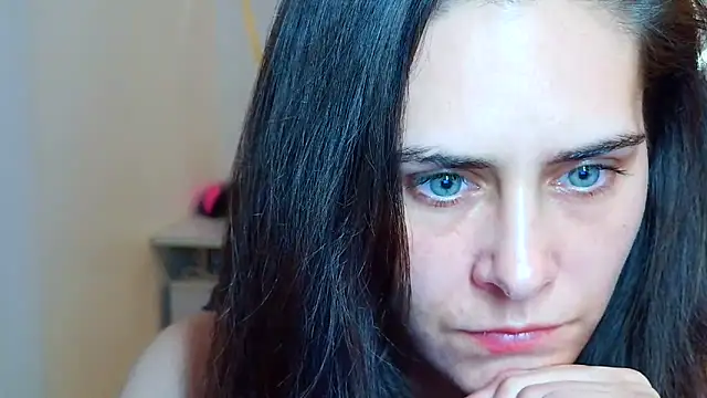 khalessi13 online show from 04.26.26