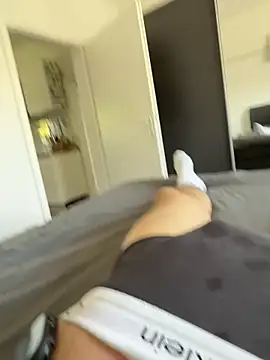 kuki513 online show from 04.25.26