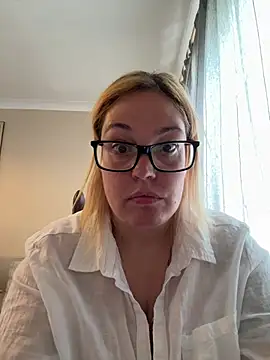 SecretRavenXO online show from 05.13.26