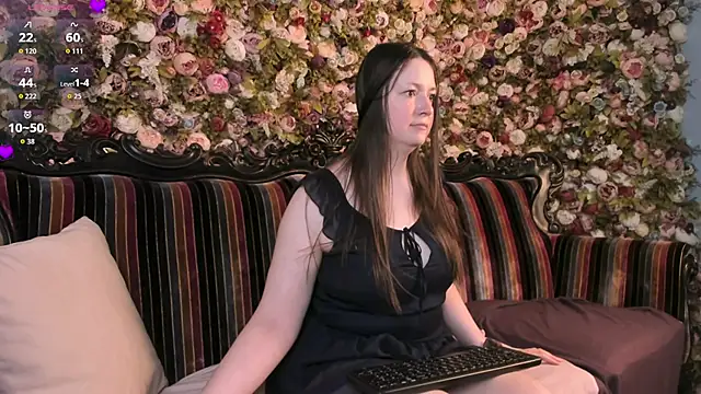 Snapshot of NellieBev chatting on 05.24.26 NellieBev online show from 05.24.26