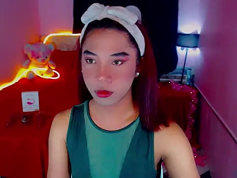 URsexyLylia online show from 05.06.26