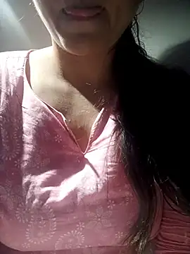 Snapshot of Aayaat__ chatting on 06.14.26 Aayaat online show from 06.14.26