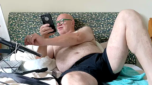 Snapshot of KinkCentral chatting on 06.30.26 KinkCentral online show from 06.30.26