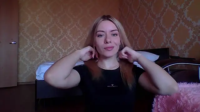 Softy Aura  online show from 05.11.26